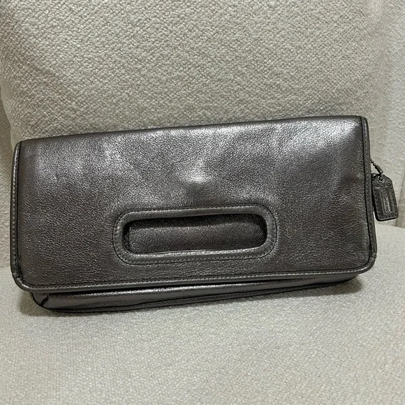 Coach Hampton Weekend Metallic Leather Flap Clutch Bag - Picture 3 of 15